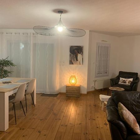 Appartement Spacieux Au Calme Vannes Exterior photo